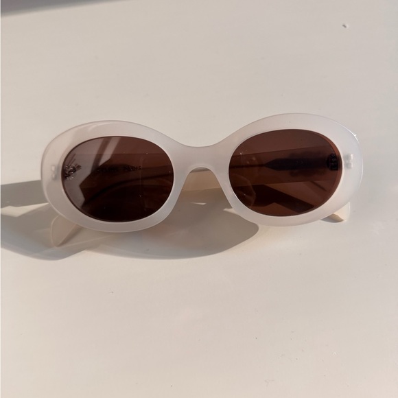 Celine Triomphe 01 White